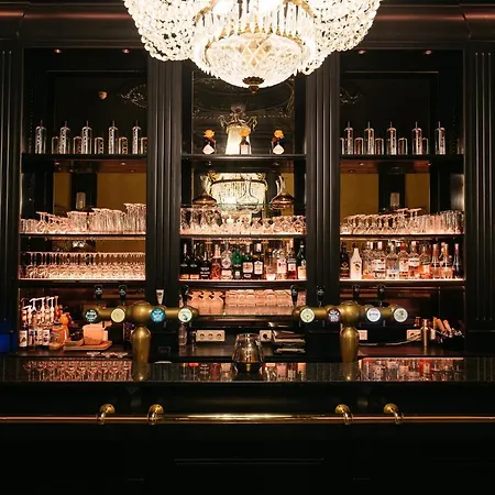 Britannique Hotel 4*