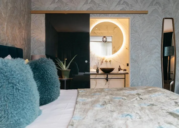 Britannique Hotel 4*